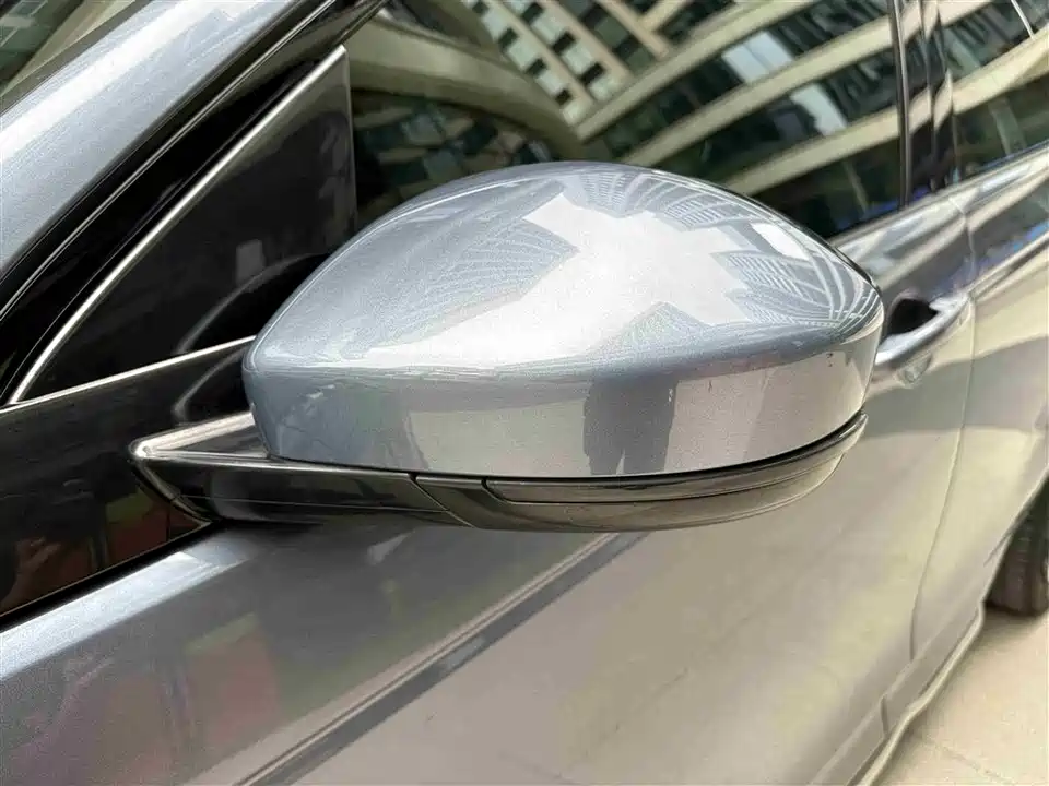 Land Rover Discover sports