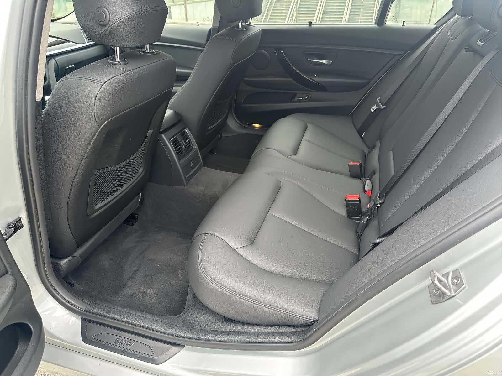 BMW 3 Series, 2018 9