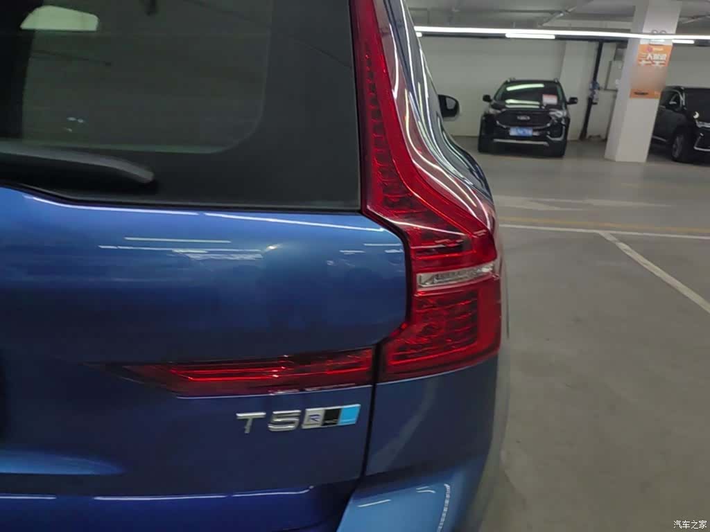 Volvo XC60, 2018 8