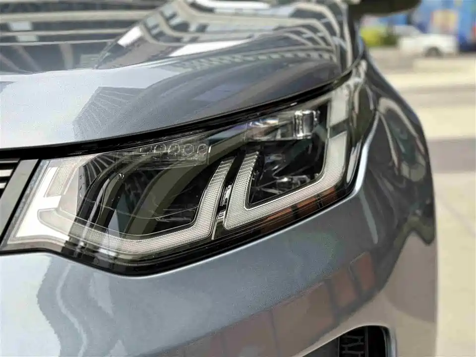 Land Rover Discover sports