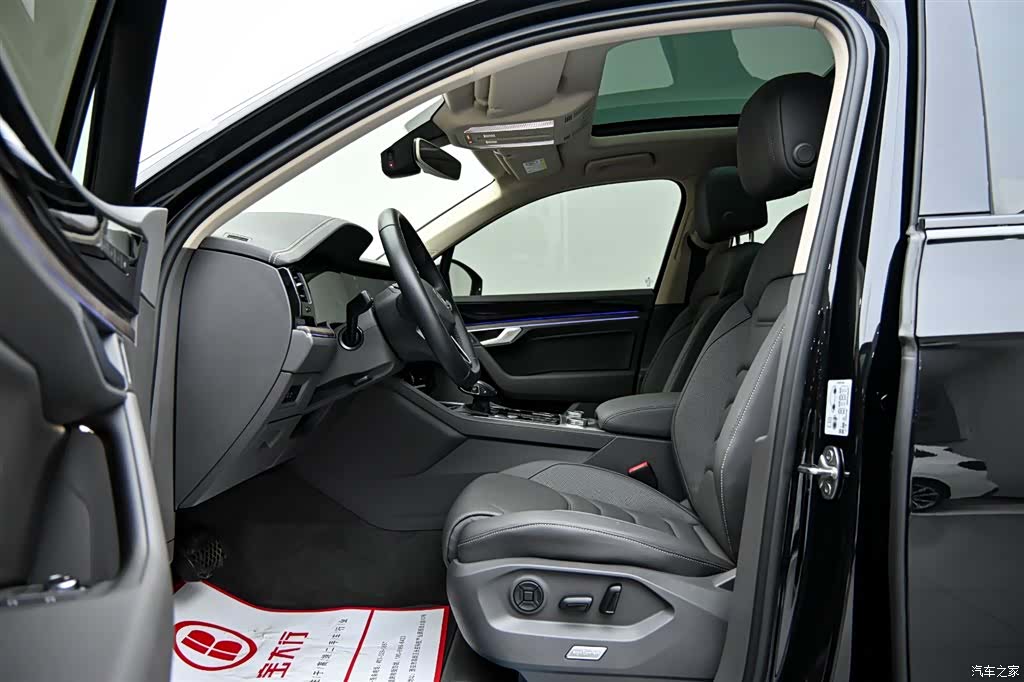Volkswagen Touareg, 2025 11