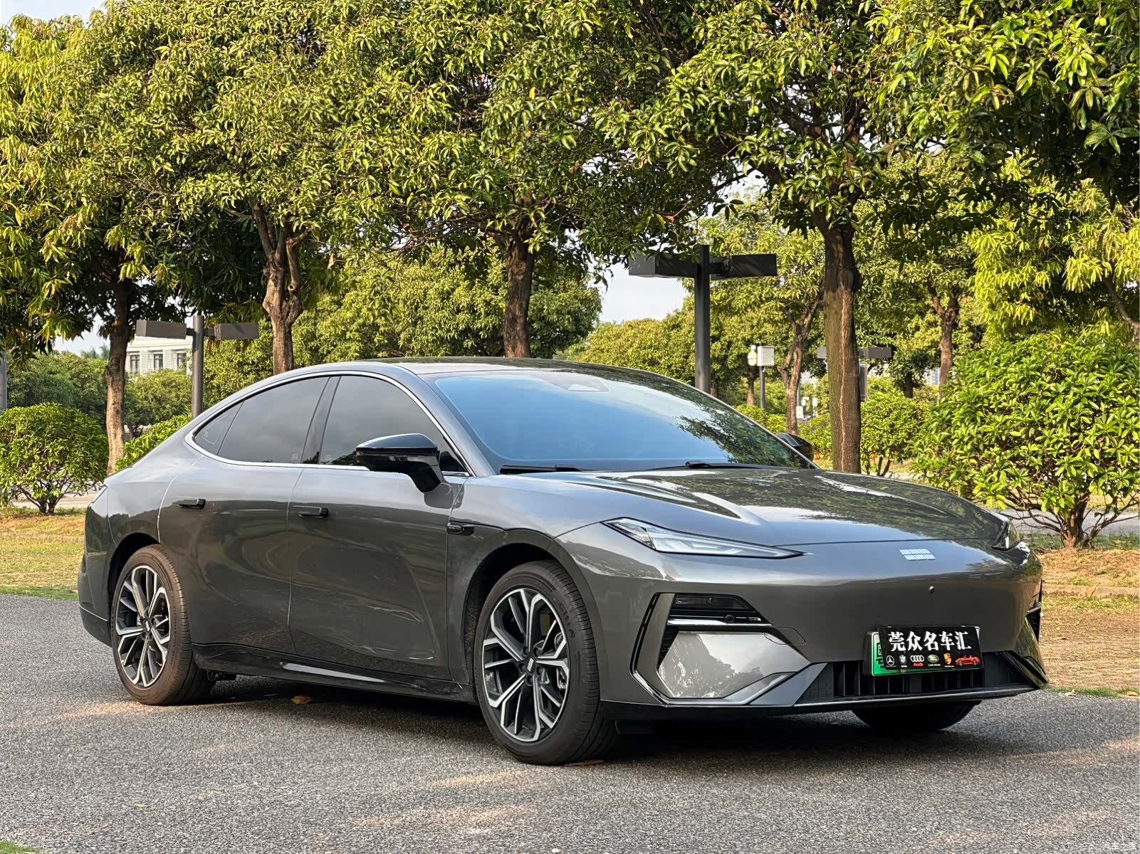 Geely E8, 2026 3