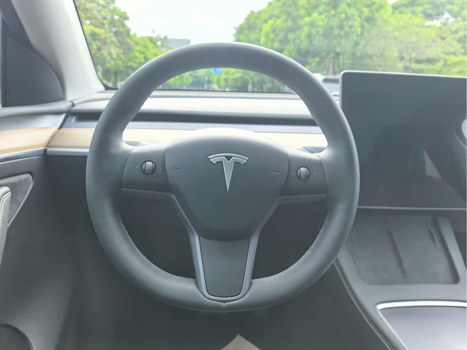 Tesla Model Y, 2022 7