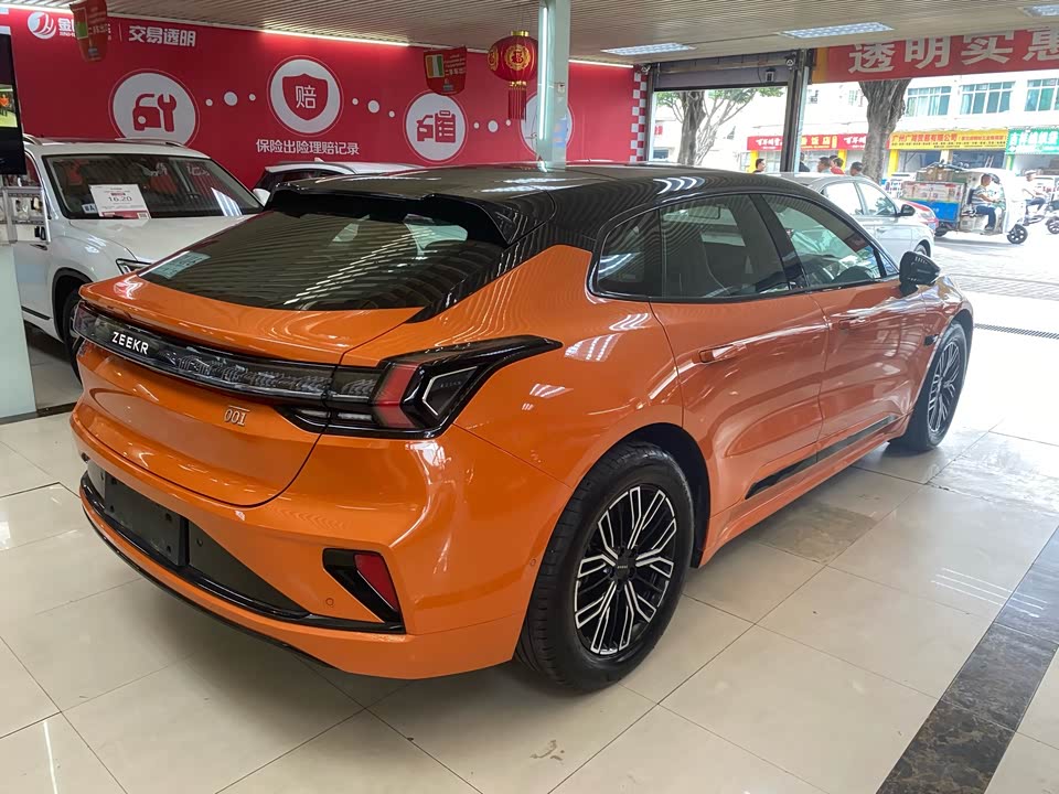 Zeekr 001