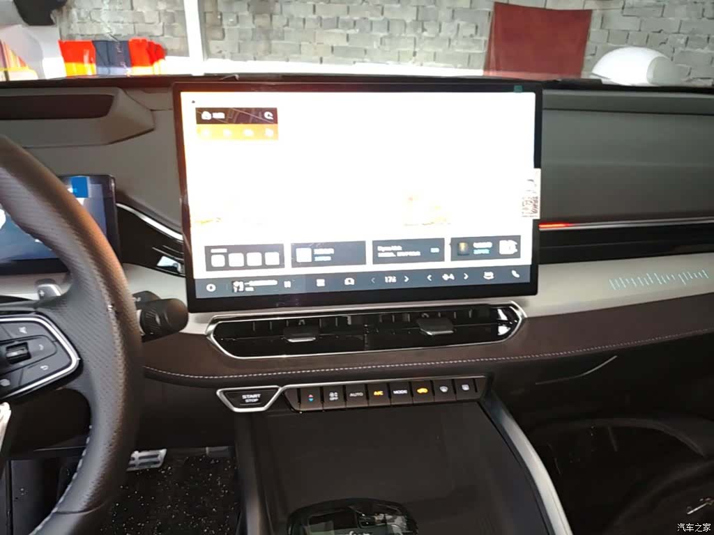 Geely Preface, 2025 13