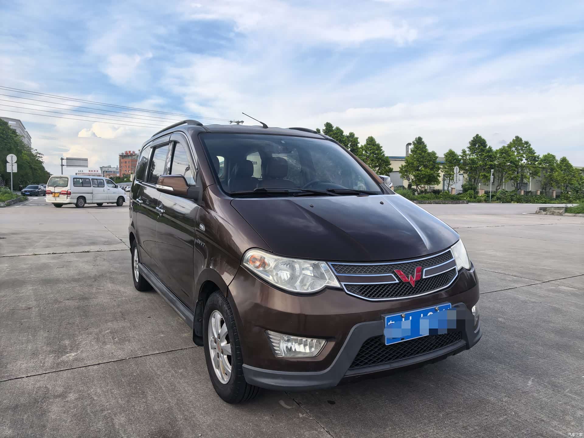 Wuling Hongguang, 2014 3