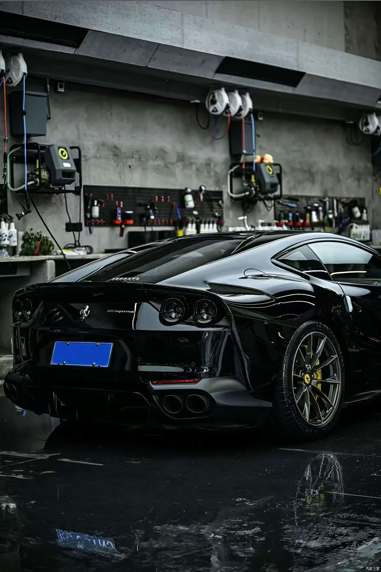 Ferrari 812, 2018 3