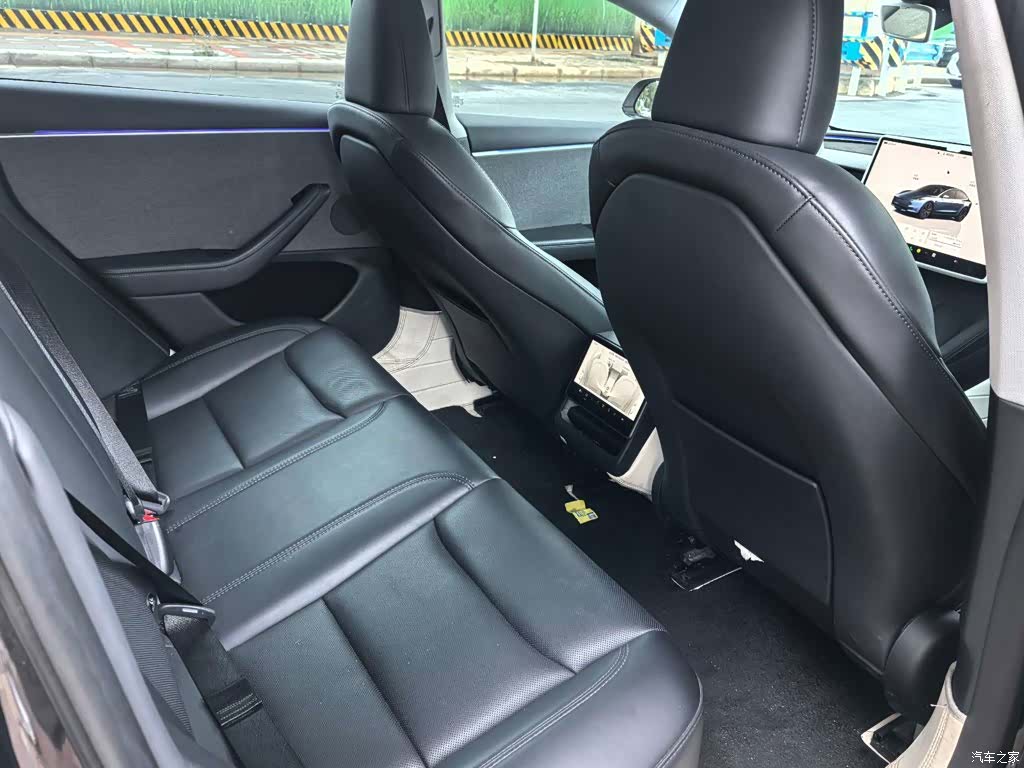 Tesla Model 3, 2024 10
