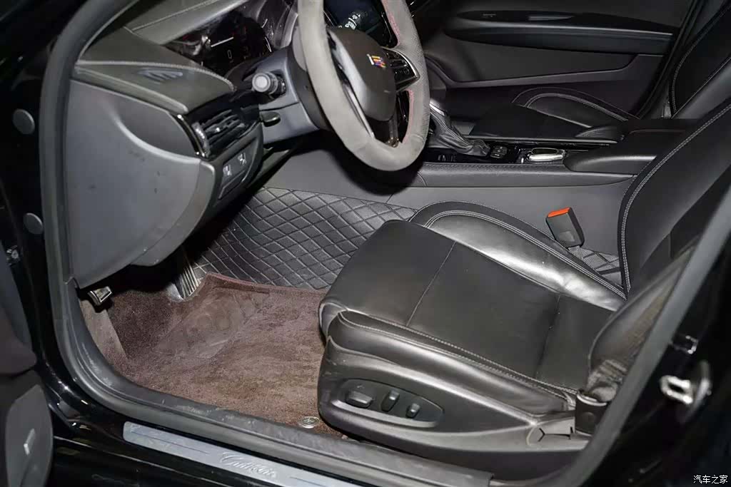 Cadillac ATS-L, 2019 13
