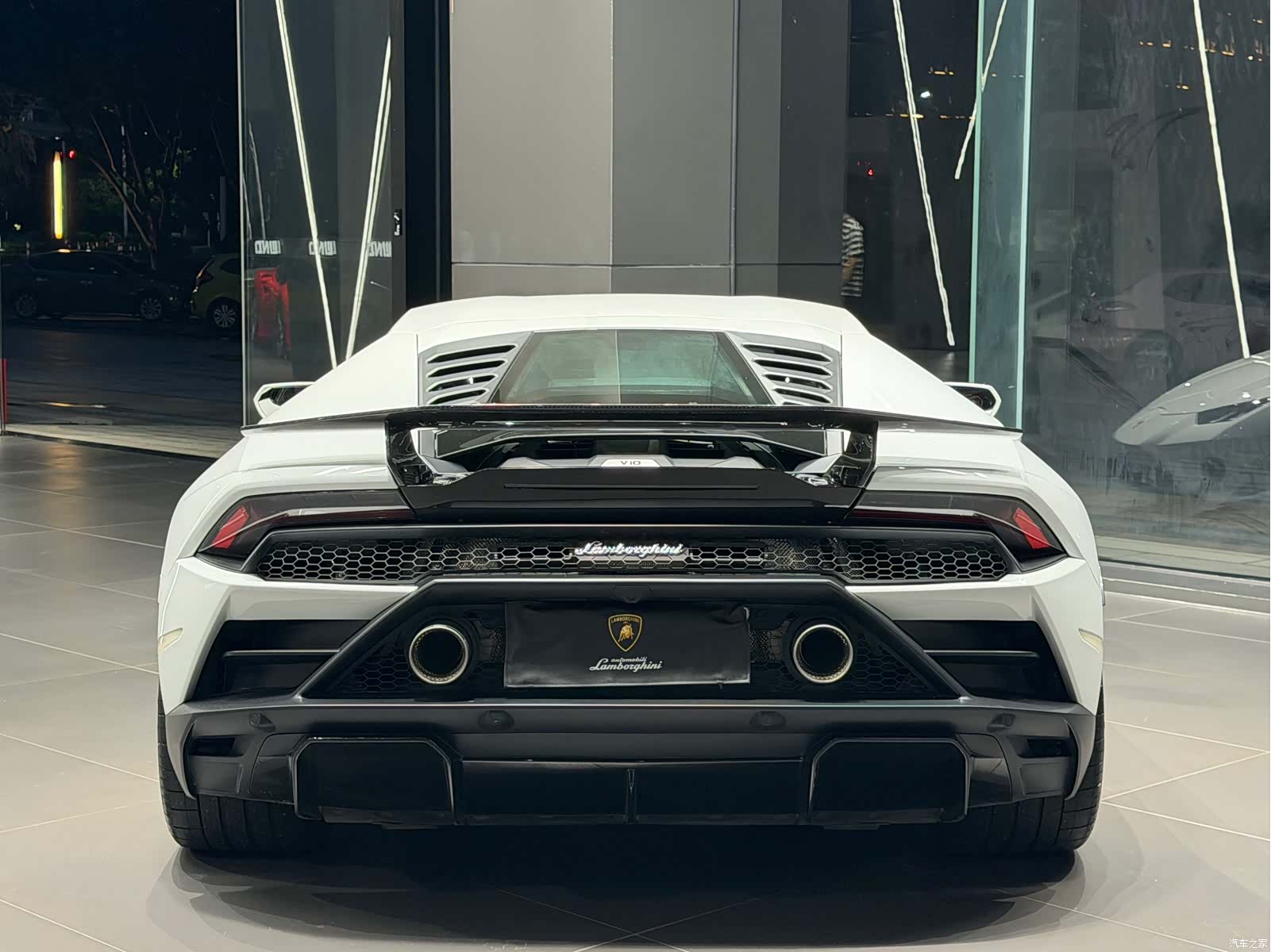Lamborghini Huracán, 2021 11
