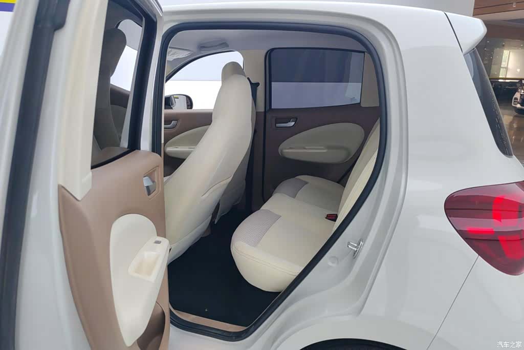 Wuling MINIEV, 2026 11