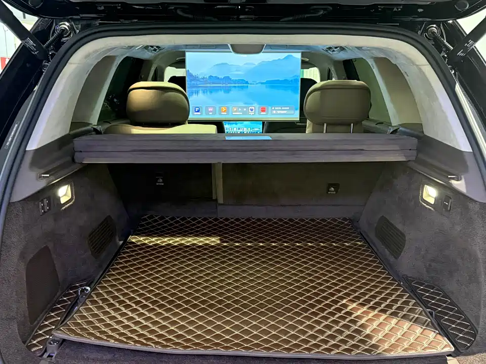 AITO Ask the world M9