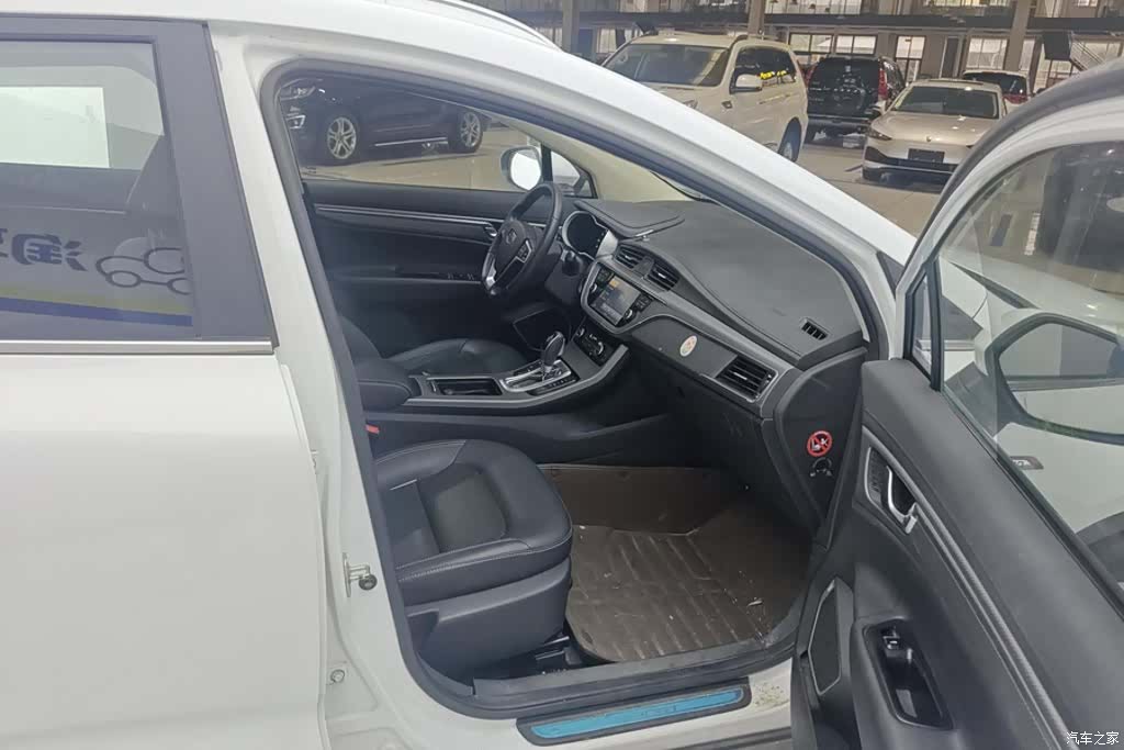 Geely Emgrand, 2018 8