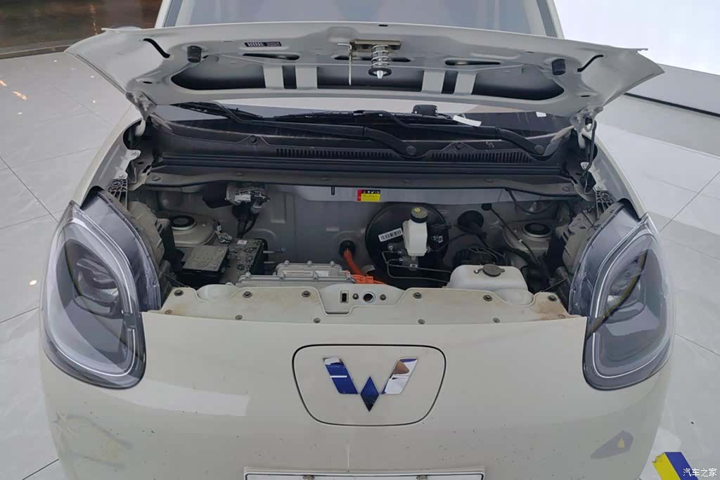 Wuling MINIEV, 2026 10