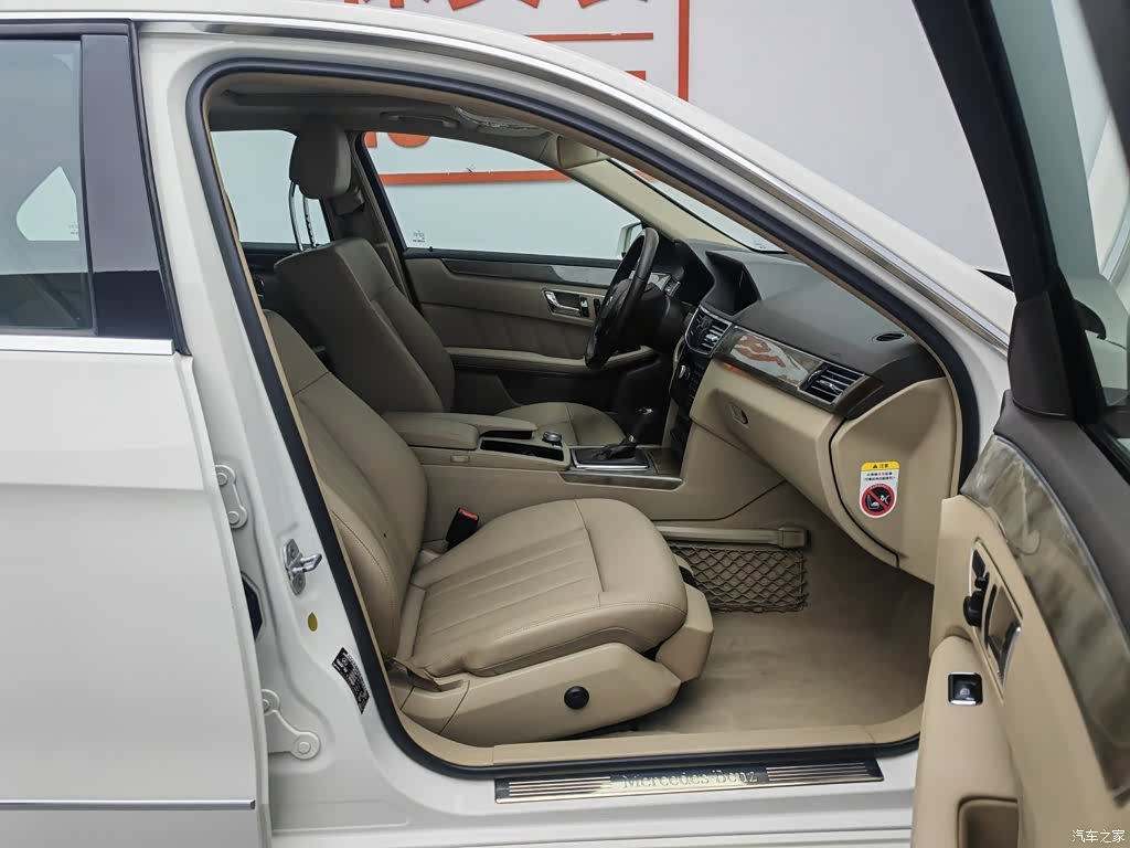 Mercedes-Benz E-Class, 2010 23