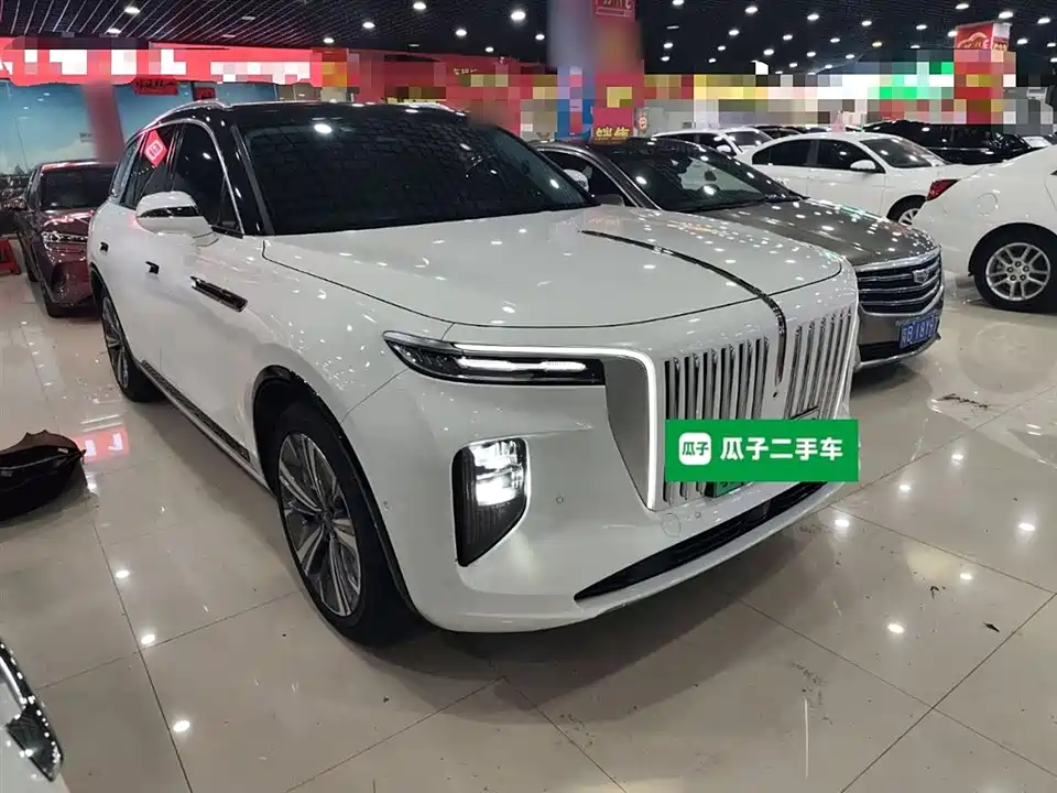 Hongqi E-HS9