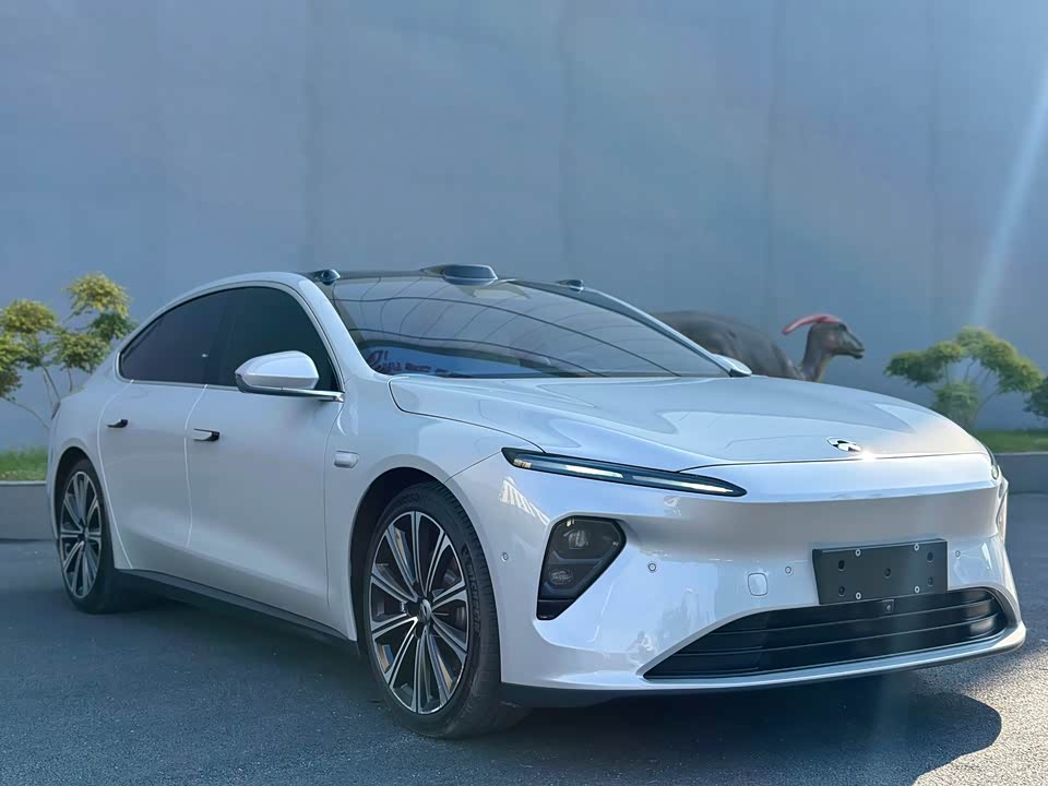 NIO ET7