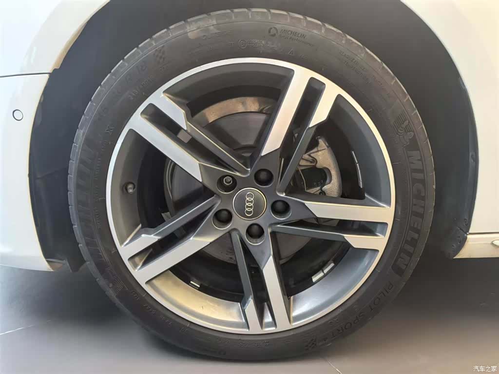 Audi A4L, 2021 14