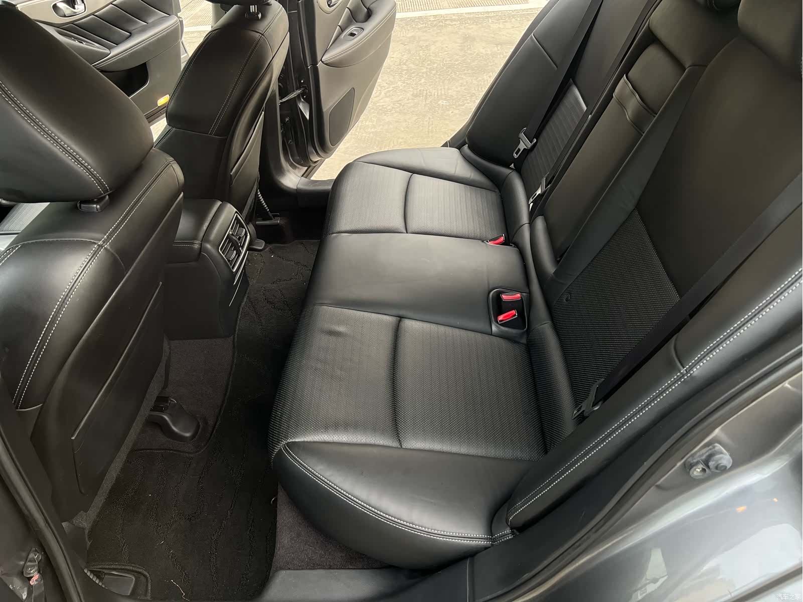Infiniti Q50, 2014 12
