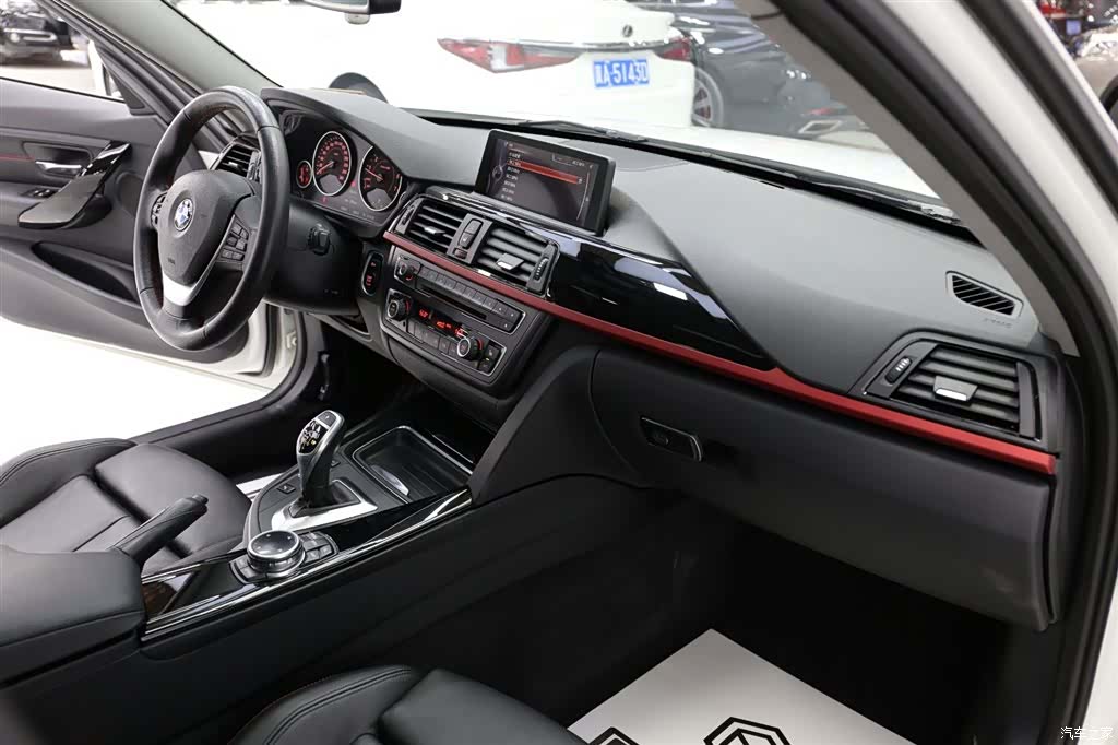 BMW 3 Series, 2016 16