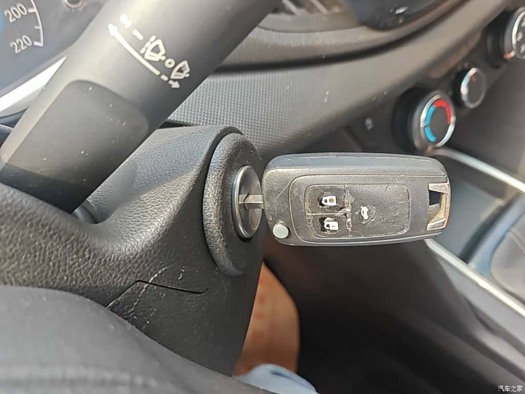 Chevrolet 320, 2018 9