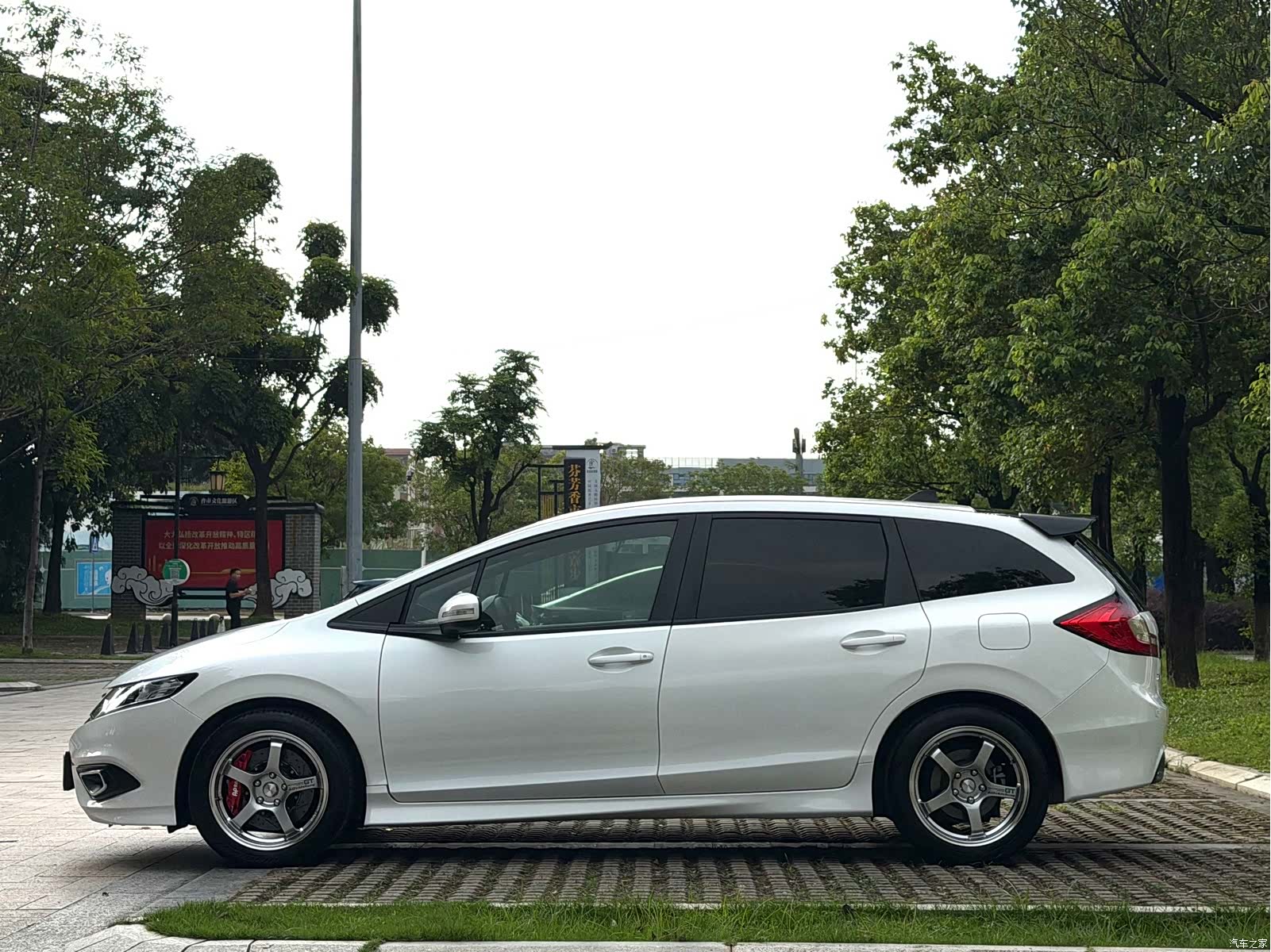 Honda Jade, 2016 4