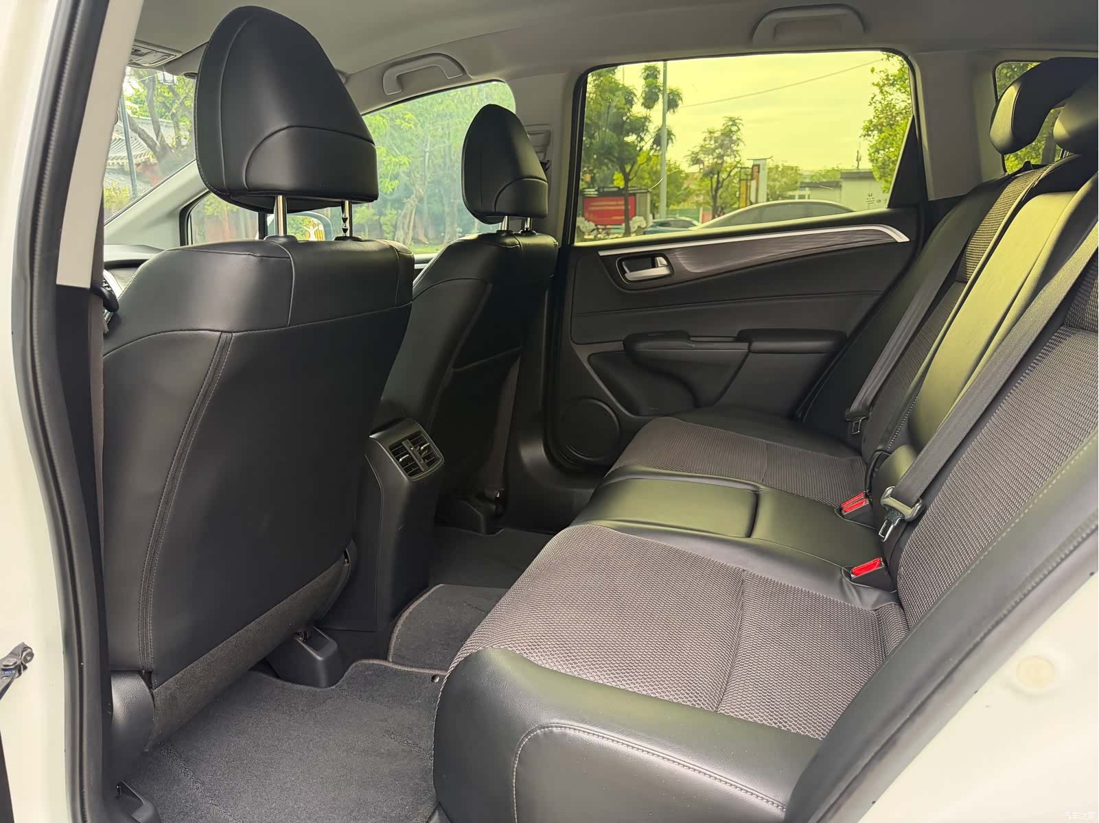 Honda Jade, 2016 9