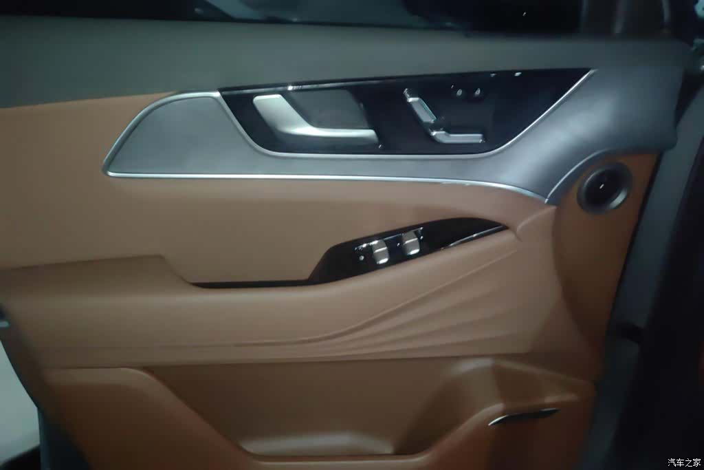Chery Tiggo 9, 2026 7