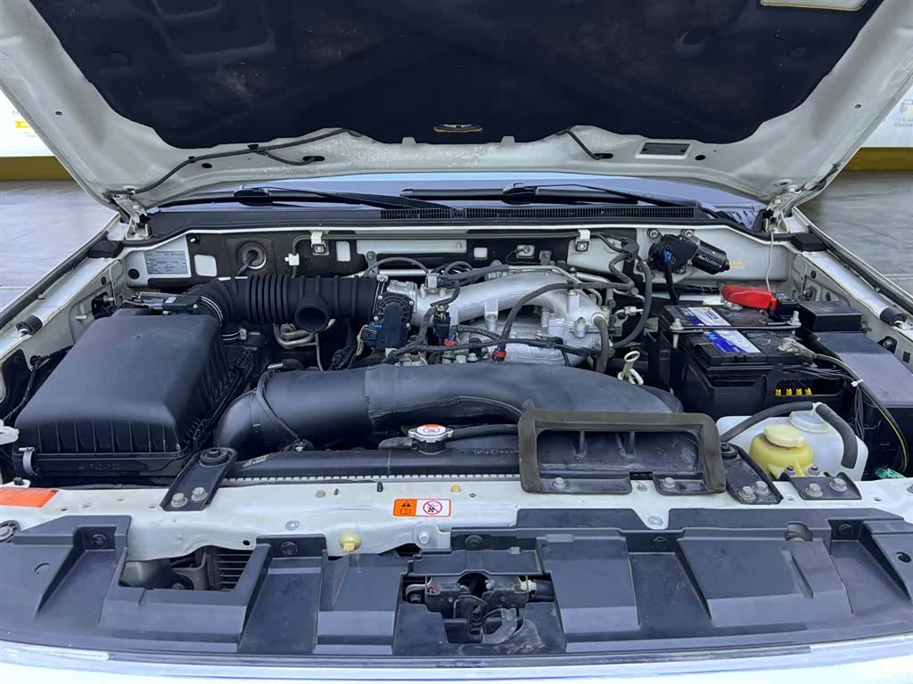 Mitsubishi Pajero, 2015 19