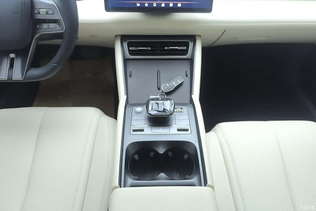 BYD Qin, 2024 16
