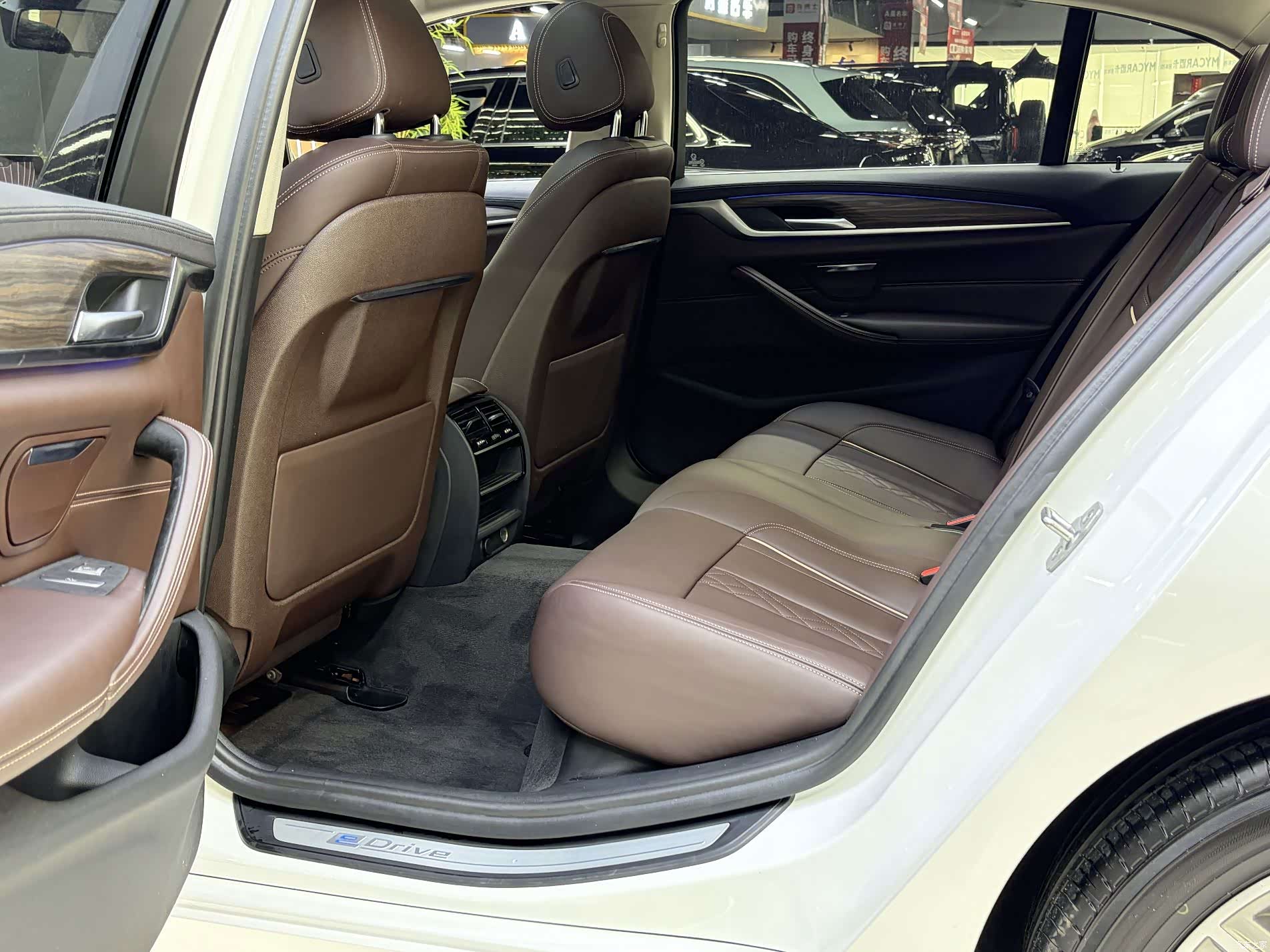BMW 5 Series, 2018 6