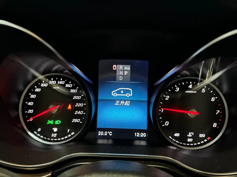 Mercedes-Benz V-class