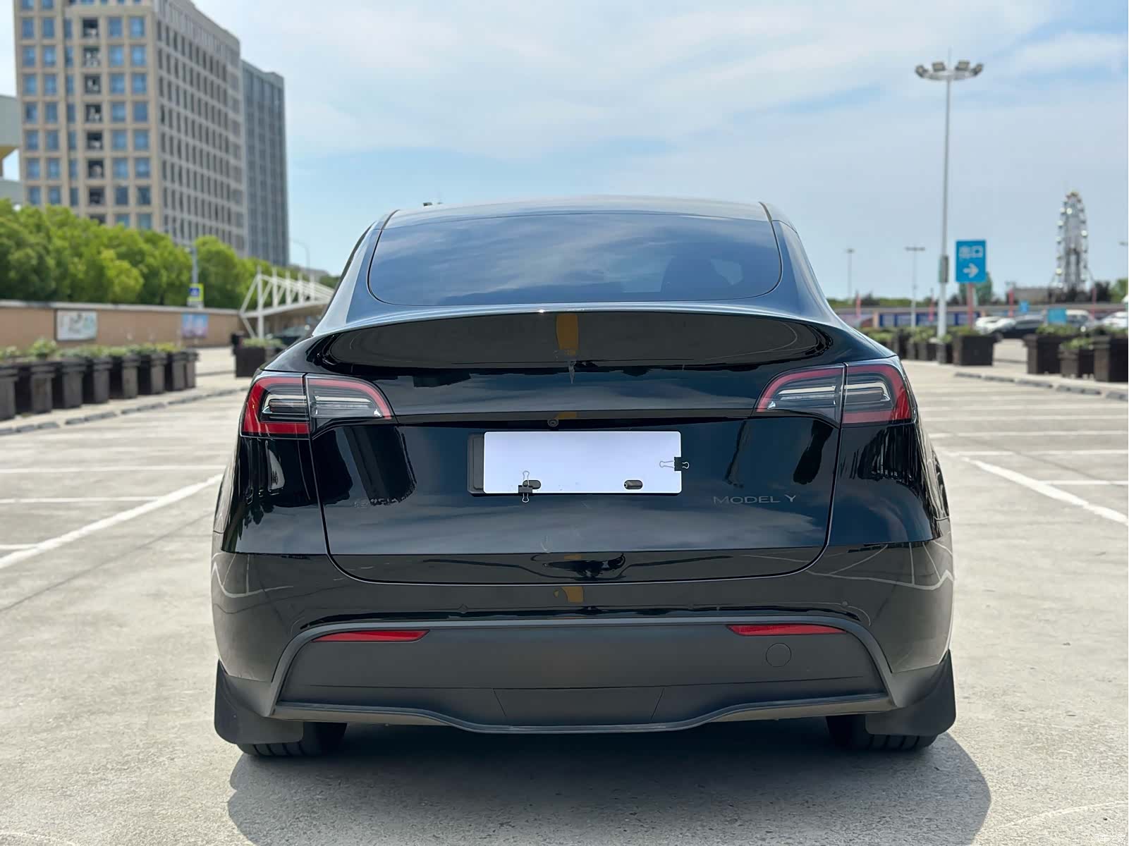 Tesla Model Y, 2024 все фото