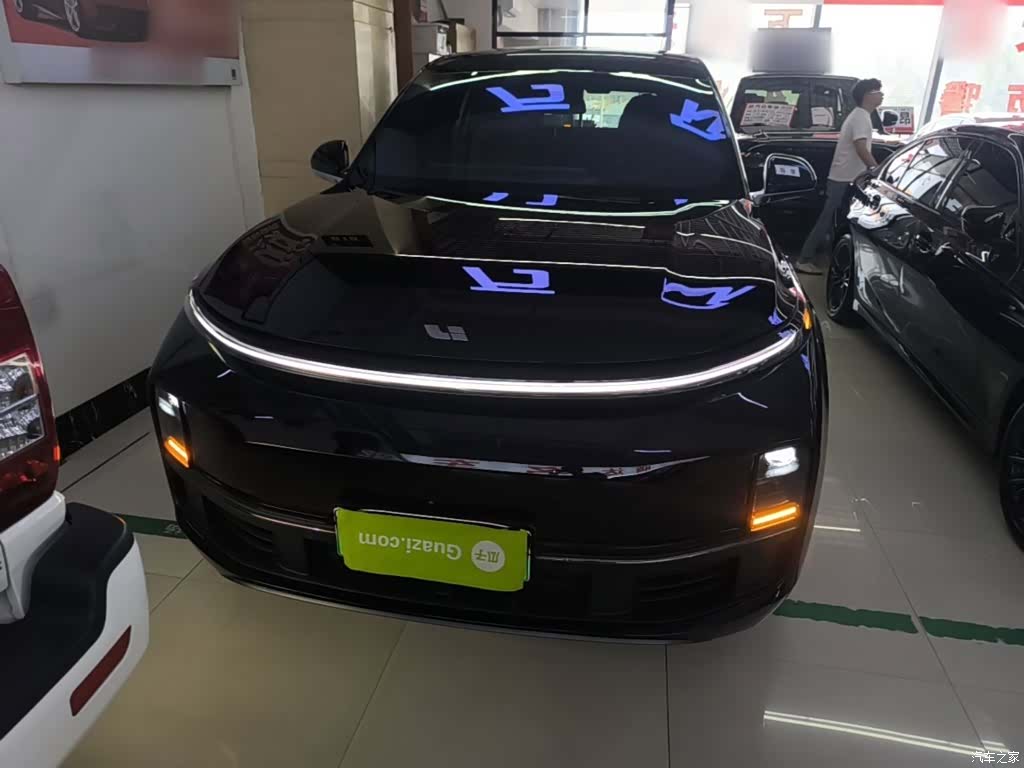 Li Auto L8, 2024 3