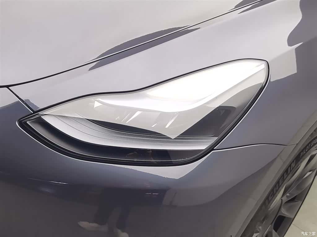 Tesla Model Y, 2022 7