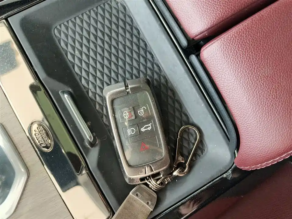 Land Rover Range Rover Aurora