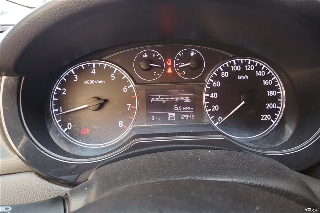 Nissan Tiida, 2012 14