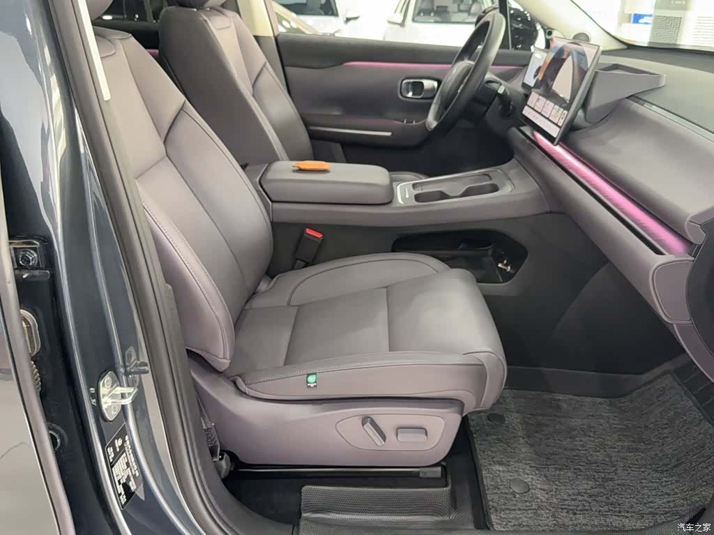 Leapmotor C10, 2025 21