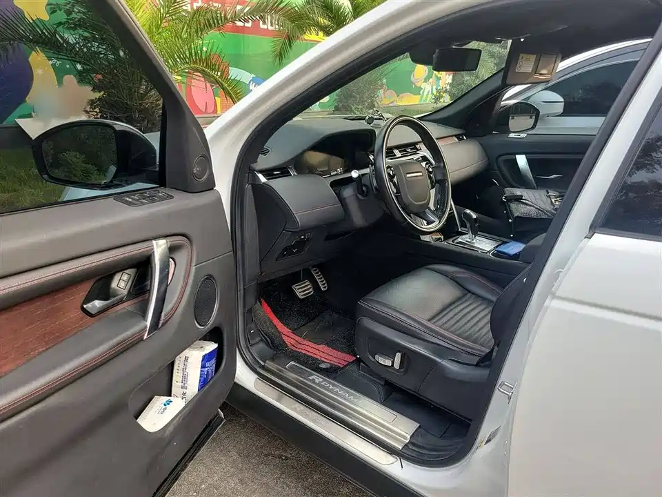 Land Rover Discover sports