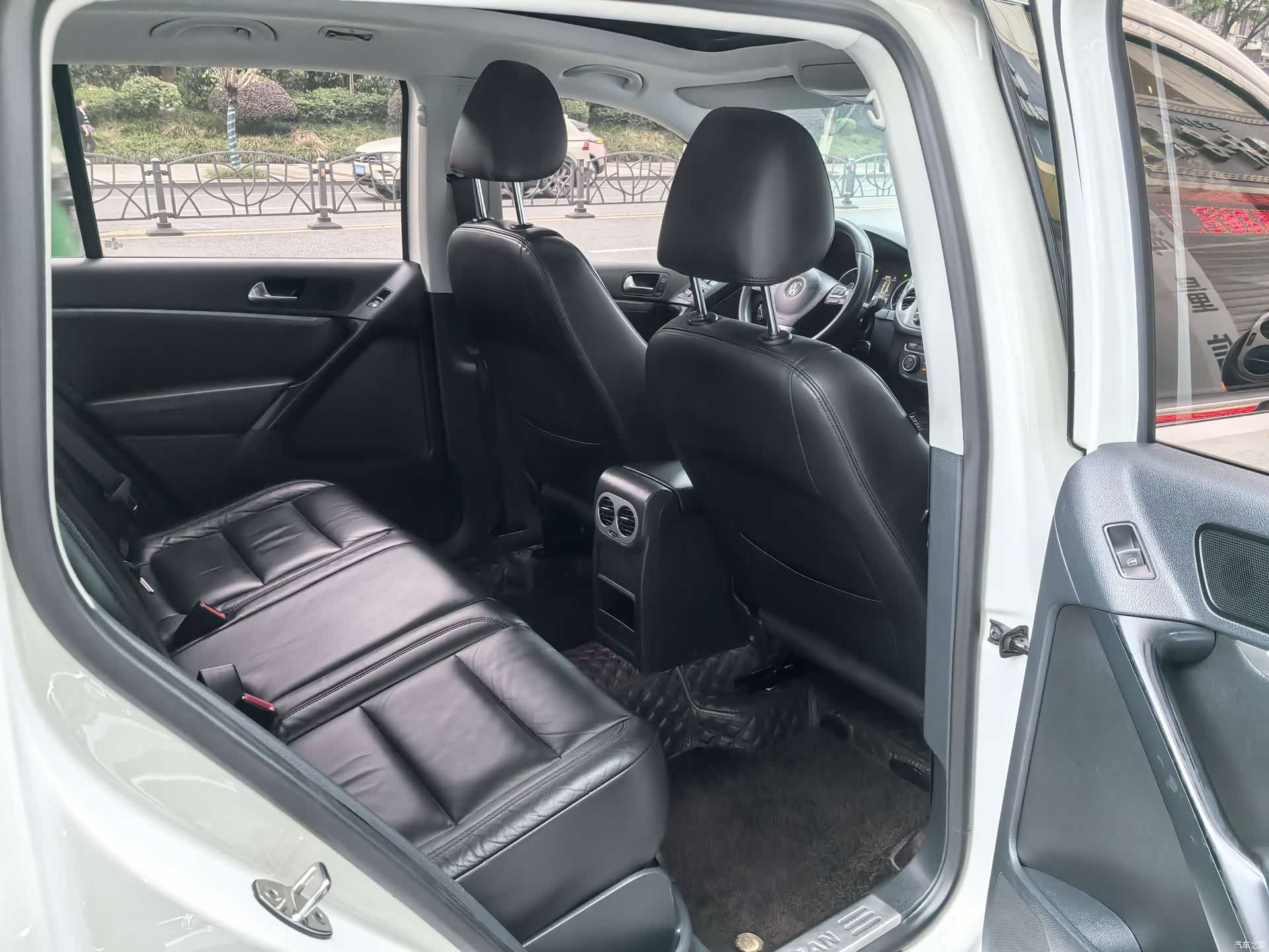 Volkswagen Tiguan, 2014 16