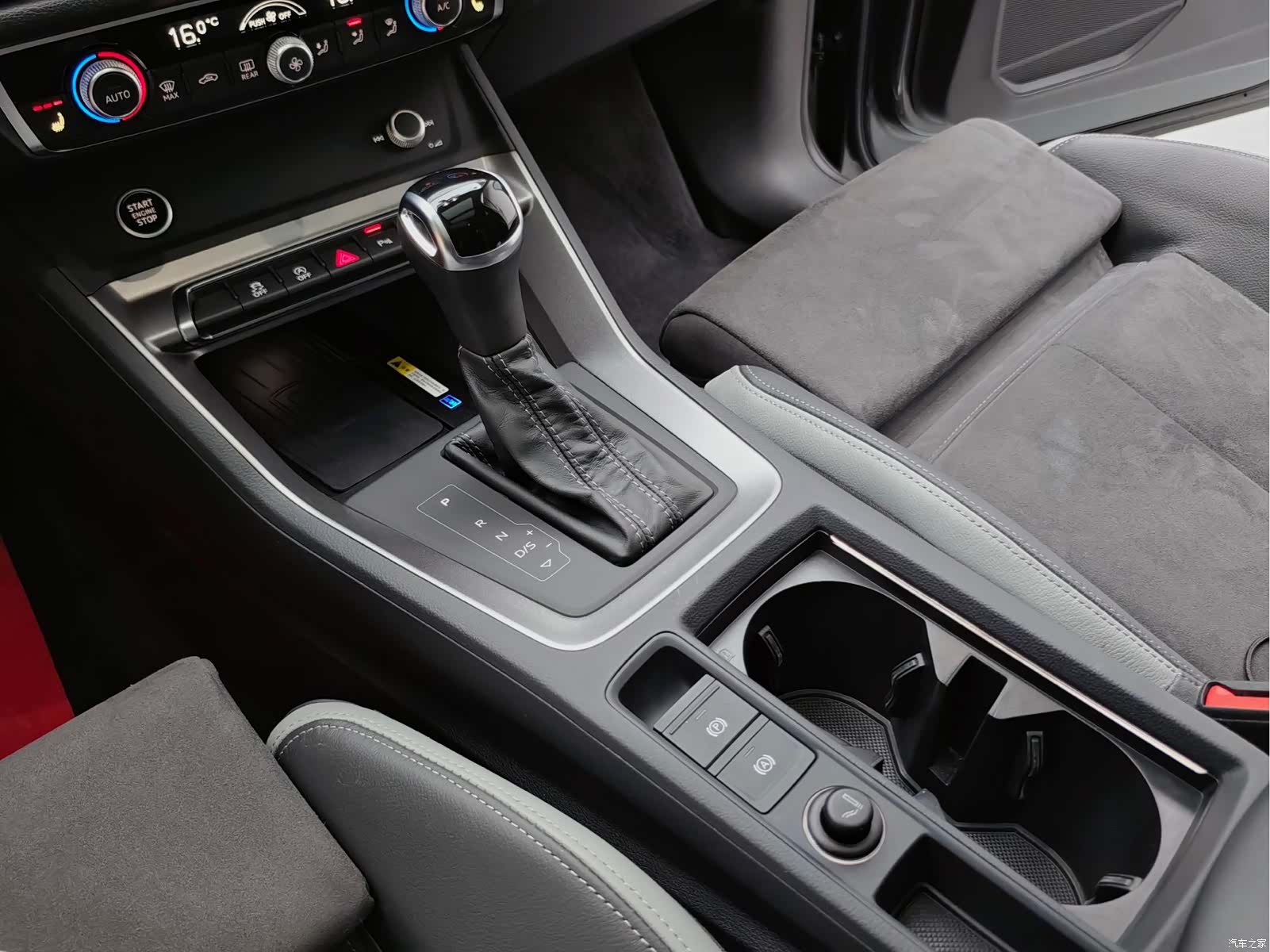 Audi Q3, 2023 17