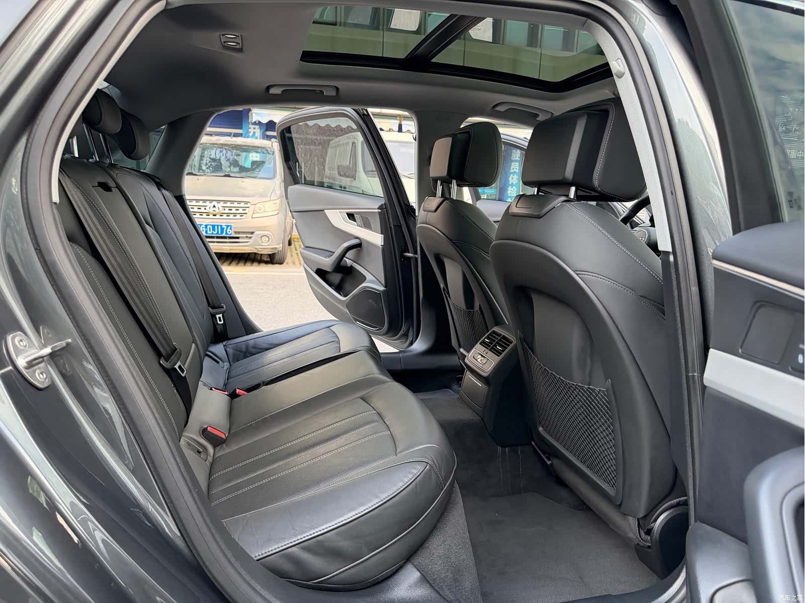 Audi A4L, 2020 11