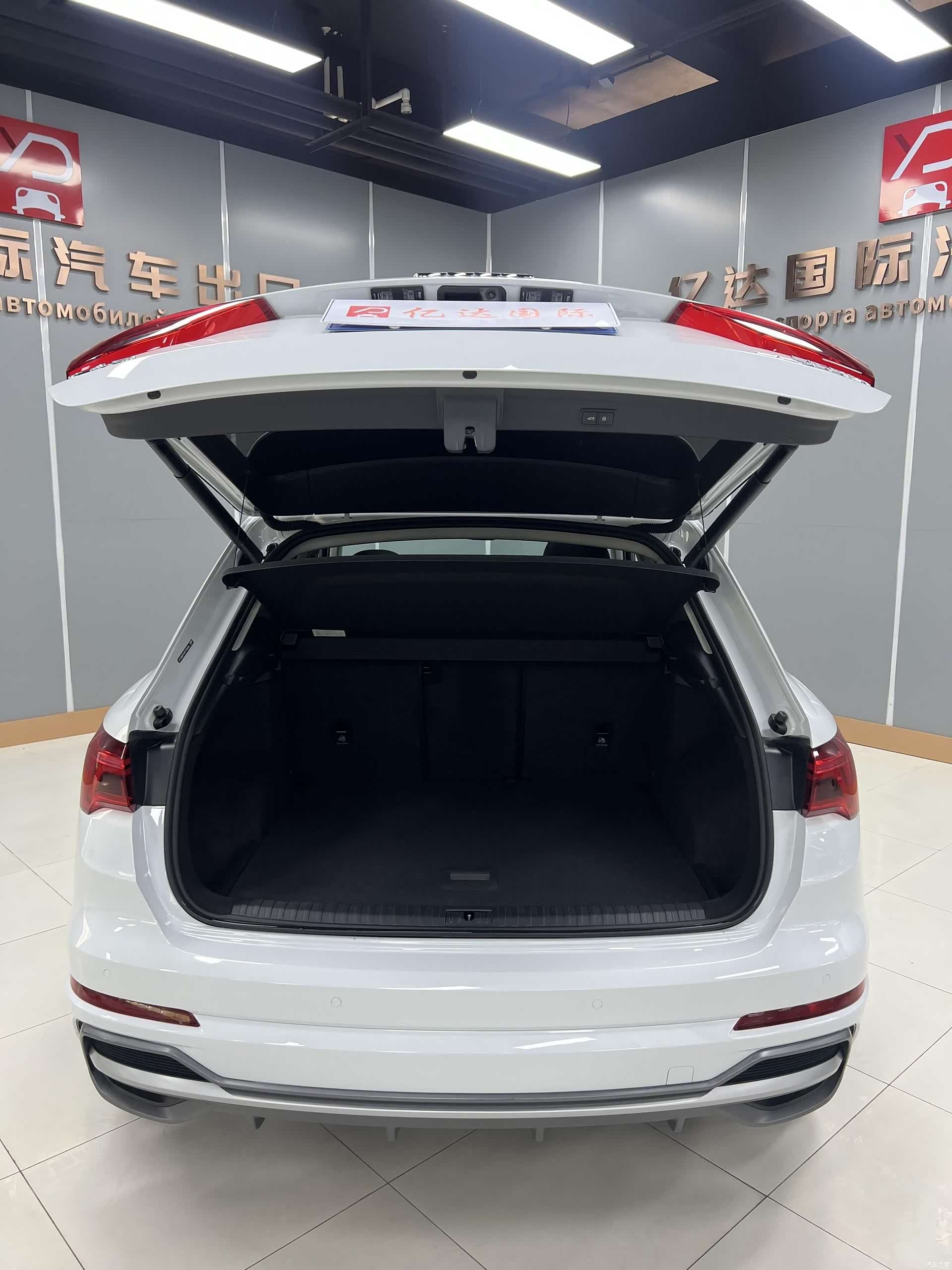 Audi Q3, 2023 7