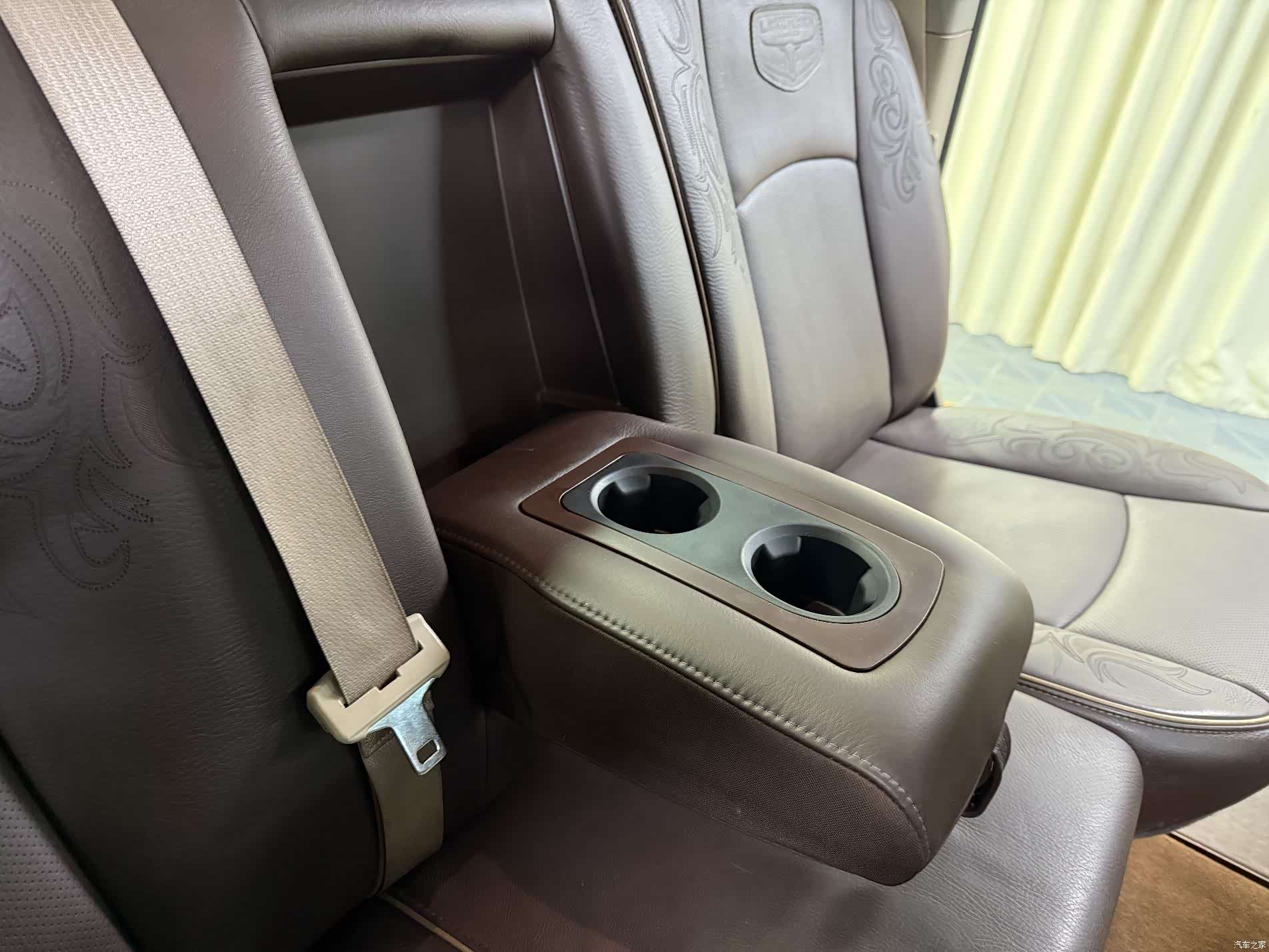 RAM Trucks, 2015 32