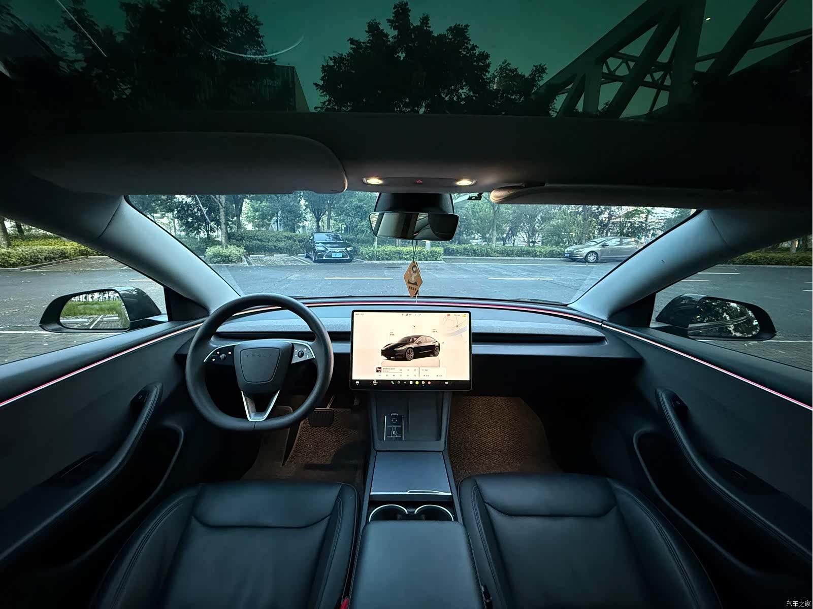 Tesla Model 3, 2023 12