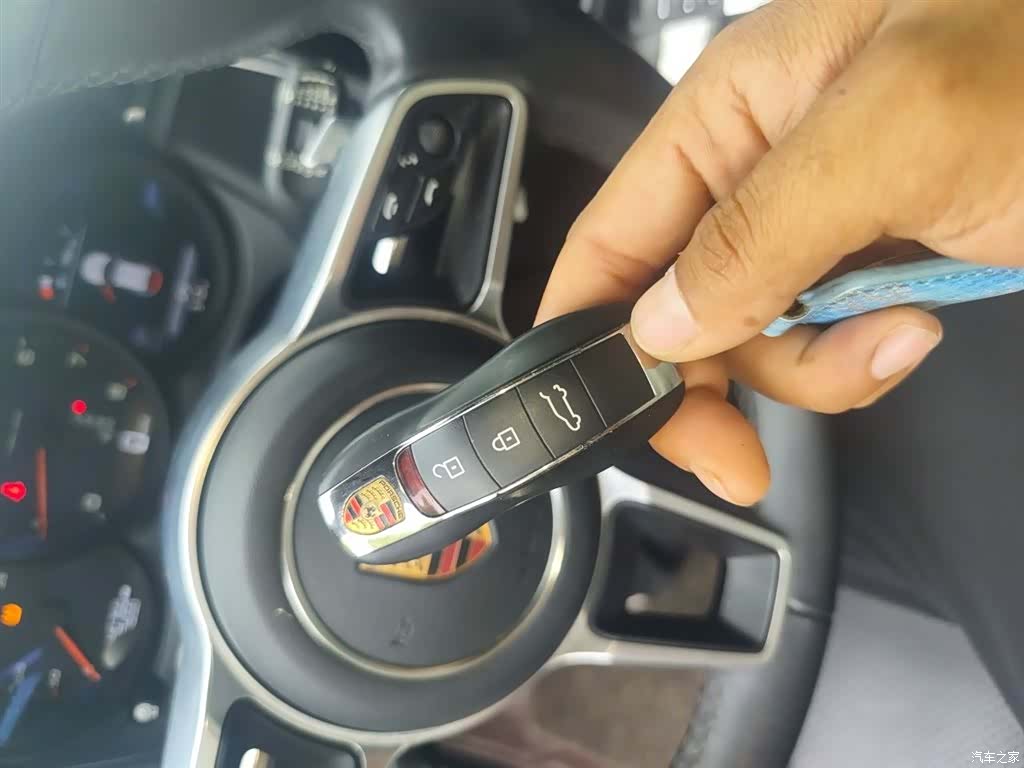 Porsche Macan, 2020 9