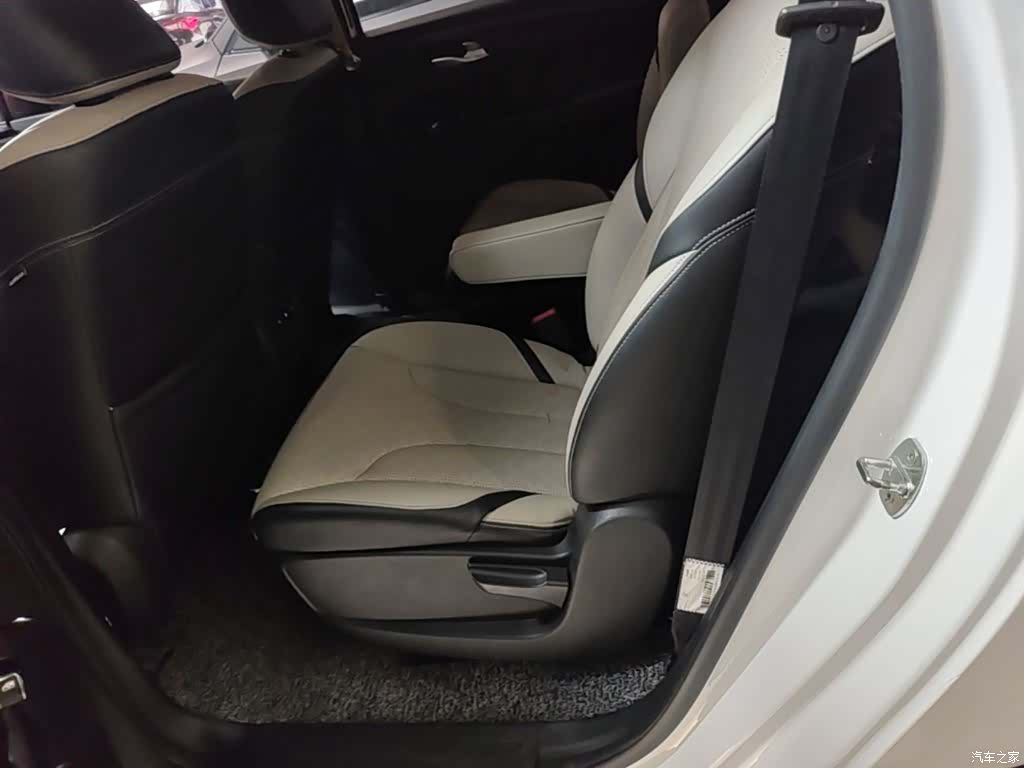 Wuling 730, 2021 17