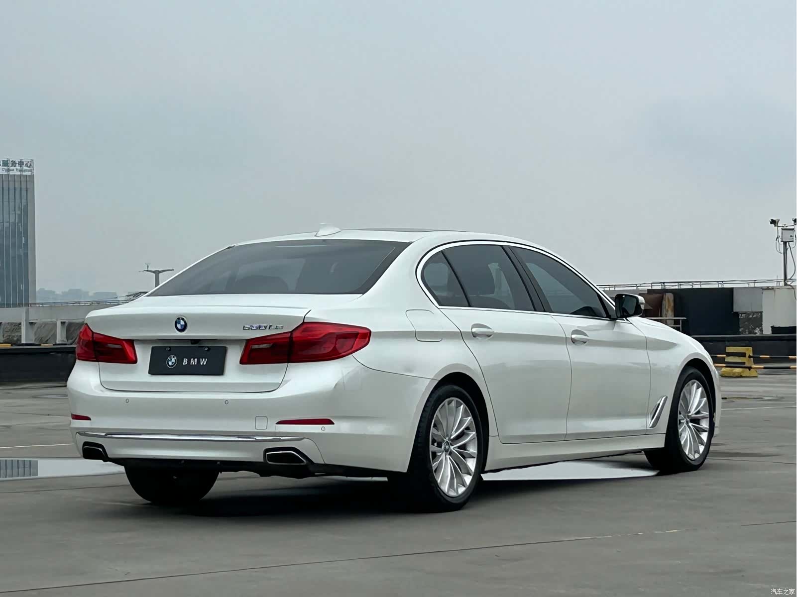 BMW 5 Series, 2019 все фото