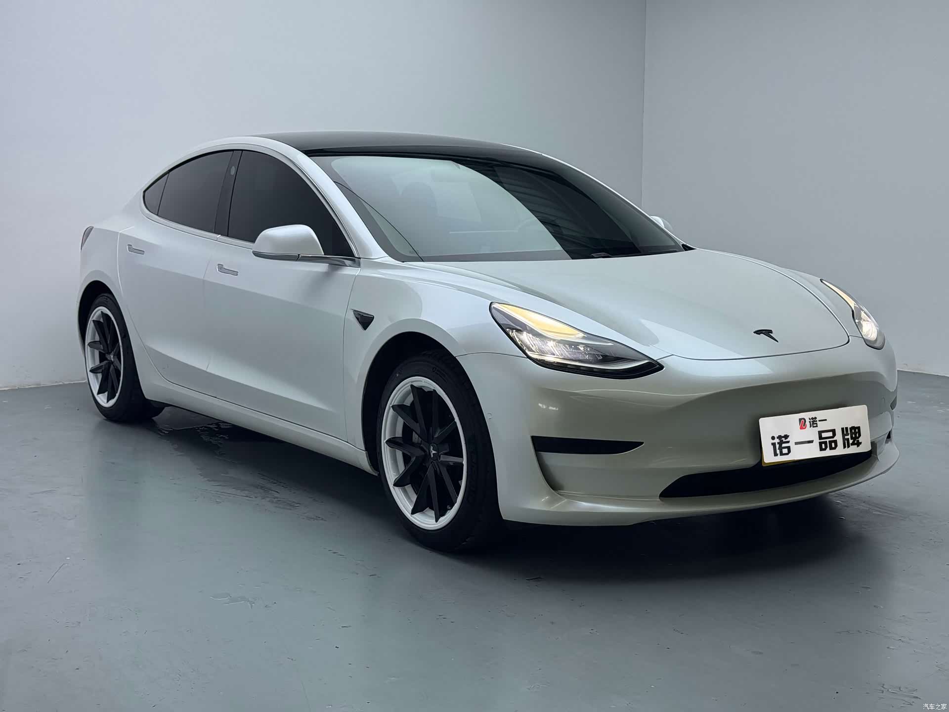 Tesla Model 3, 2020 3