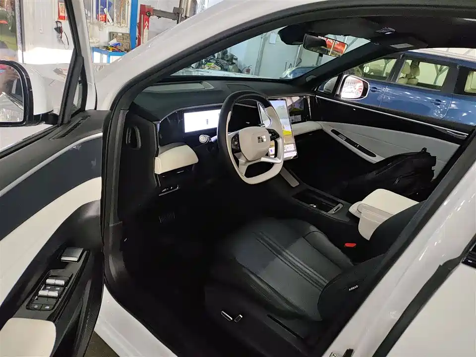 Geely Galaxy Galaxy L7